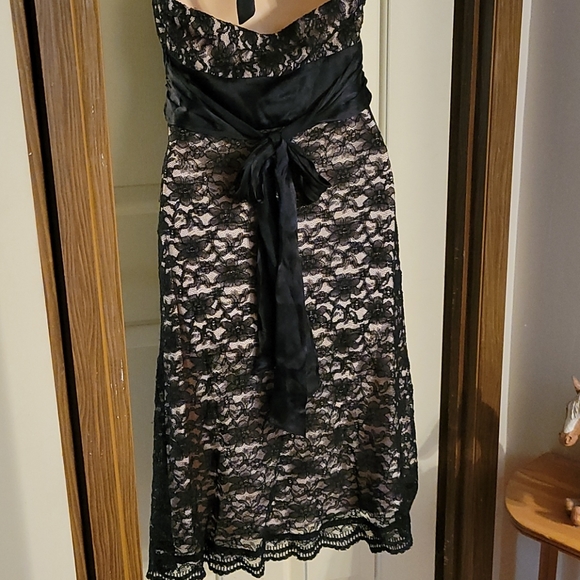 Beautiful Cocktail dress - Picture 2 of 9